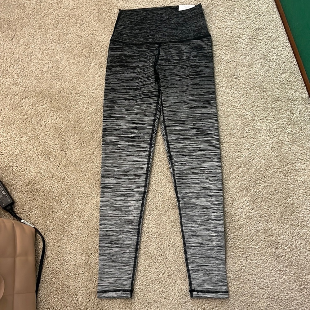 NWT Aerie Chill. Play. Move leggings size small